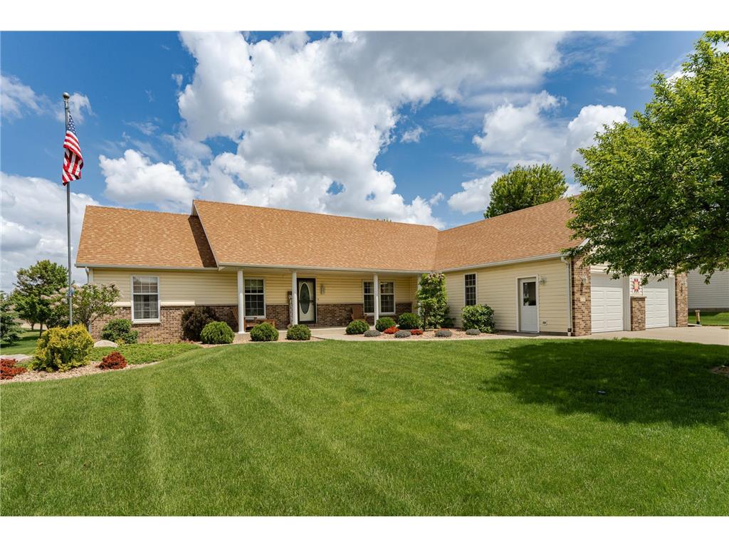 1218 6th Street NW Dodge Center MN 55927 6731071 image1