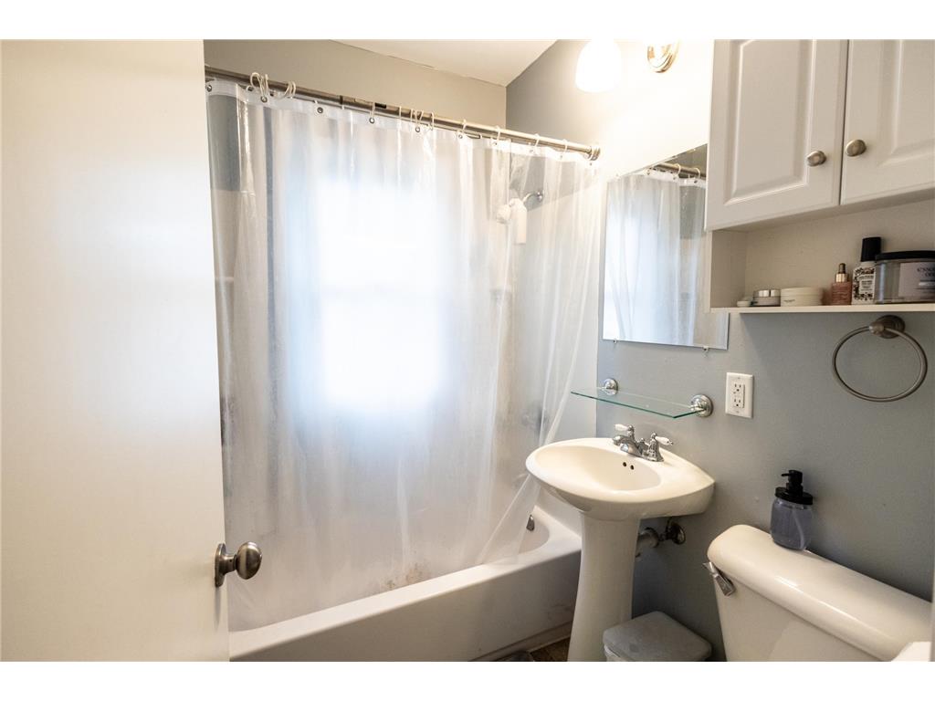 1218 Bradley Street Saint Paul MN 55130 7079813 image20