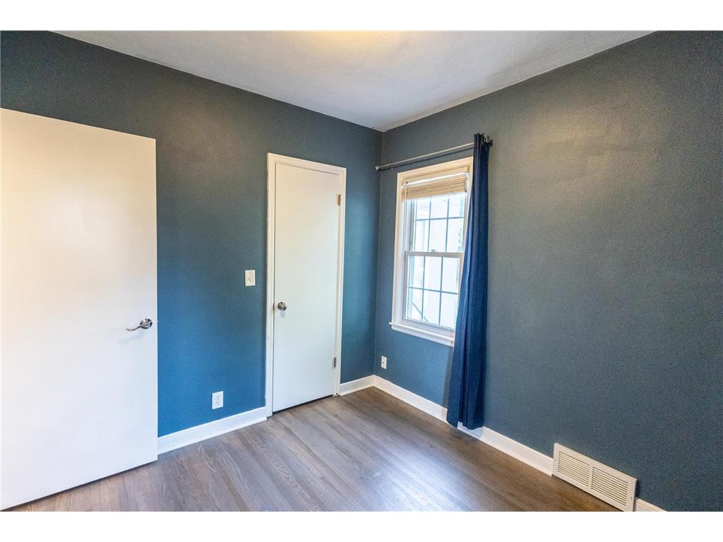 1218 Bradley Street Saint Paul MN 55130 7079813 image23