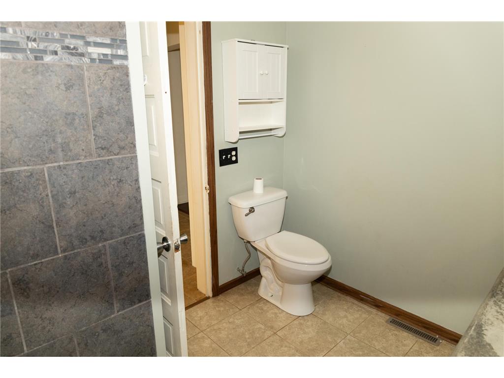 1218 East Avenue Red Wing MN 55066 6798744 image18