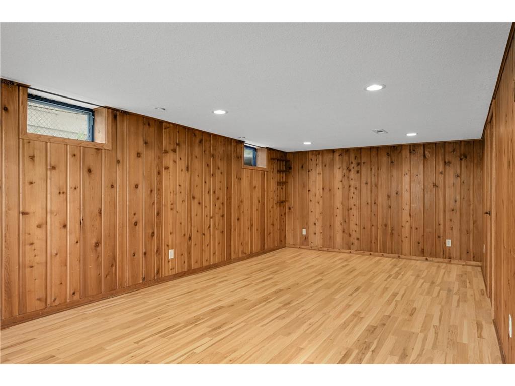 1218 Kent Street N Saint Paul MN 55117 7091924 image11