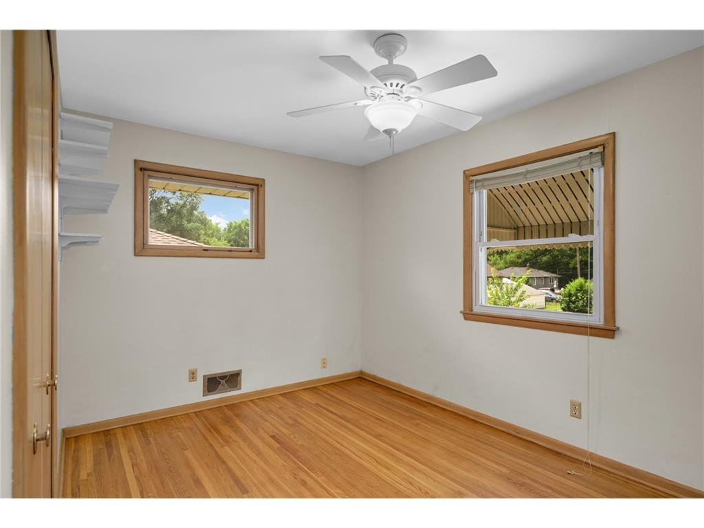 1218 Kent Street N Saint Paul MN 55117 7091924 image28