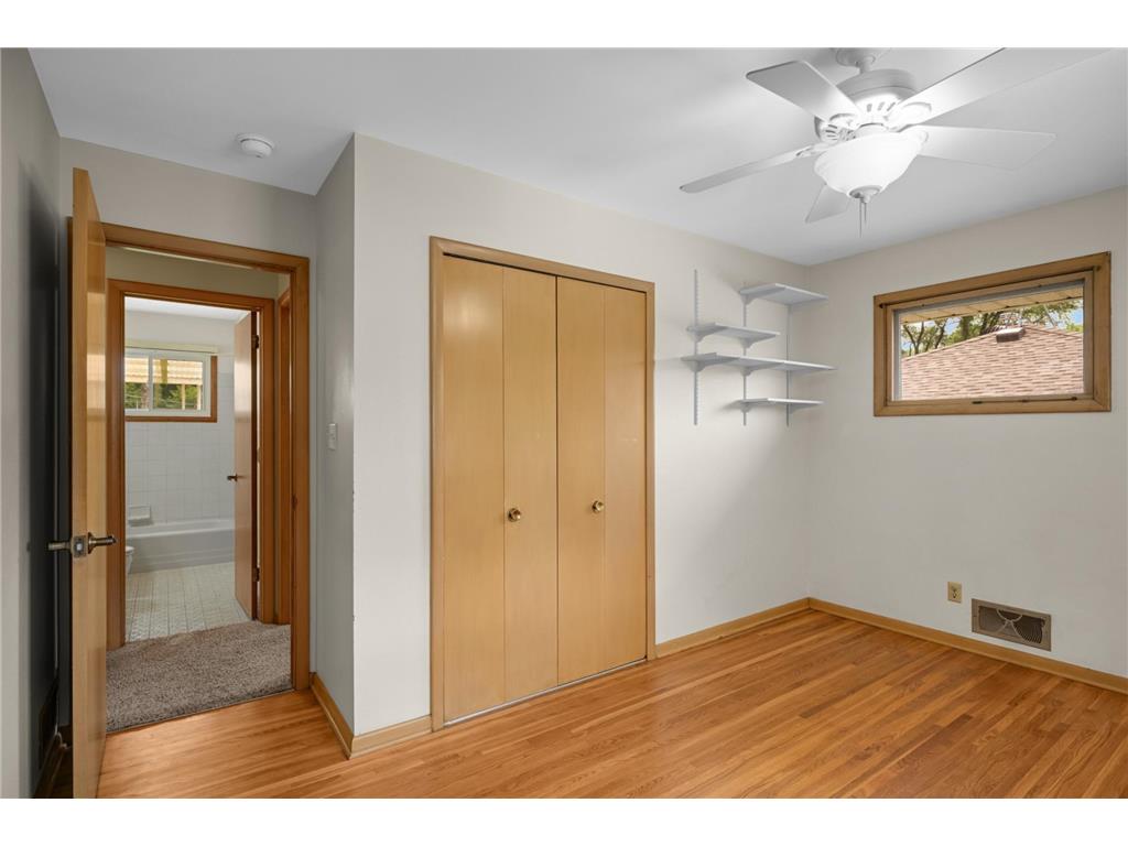 1218 Kent Street N Saint Paul MN 55117 7091924 image29