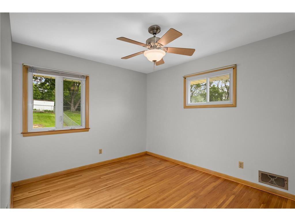 1218 Kent Street N Saint Paul MN 55117 7091924 image31