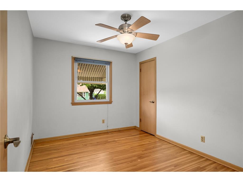 1218 Kent Street N Saint Paul MN 55117 7091924 image33