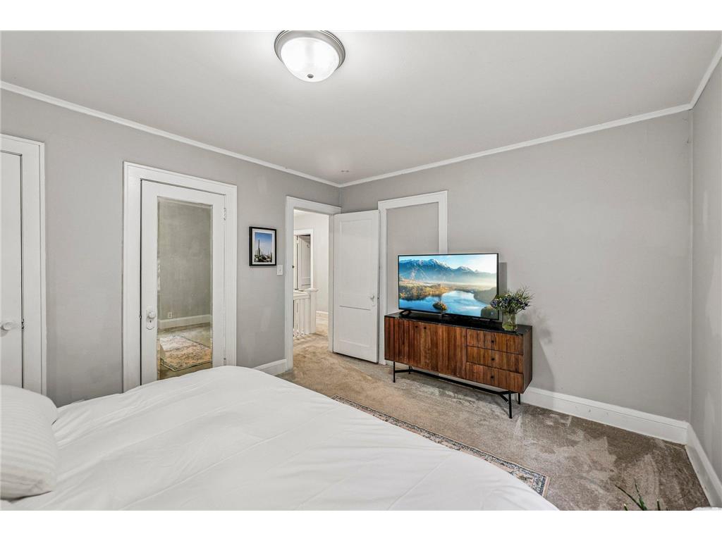 1218 Queen Avenue N Minneapolis MN 55411 7068506 image30