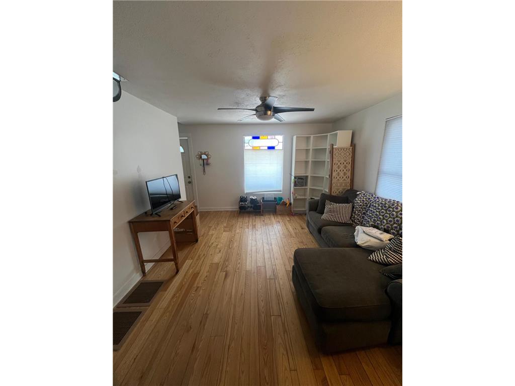 1218 University Avenue NE Minneapolis MN 55413 6822846 image4