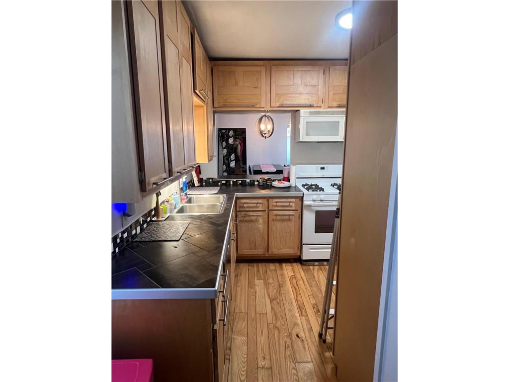 1218 University Avenue NE Minneapolis MN 55413 6822846 image7