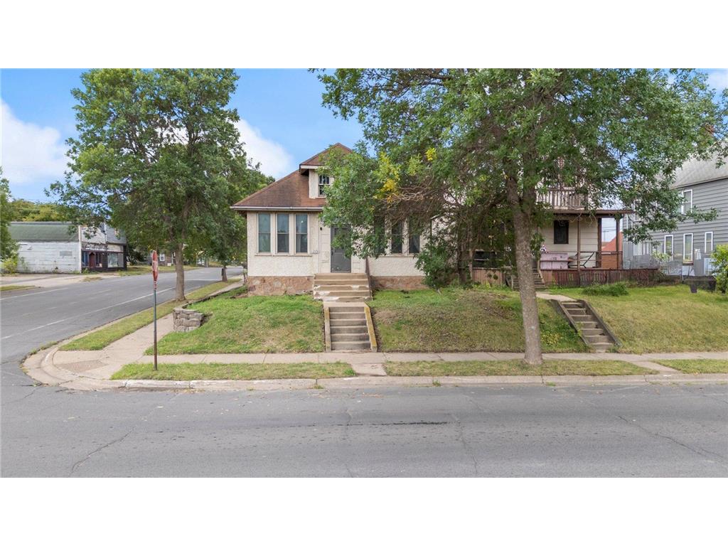 1219 E 13th Street Hibbing MN 55746 6784052 image1
