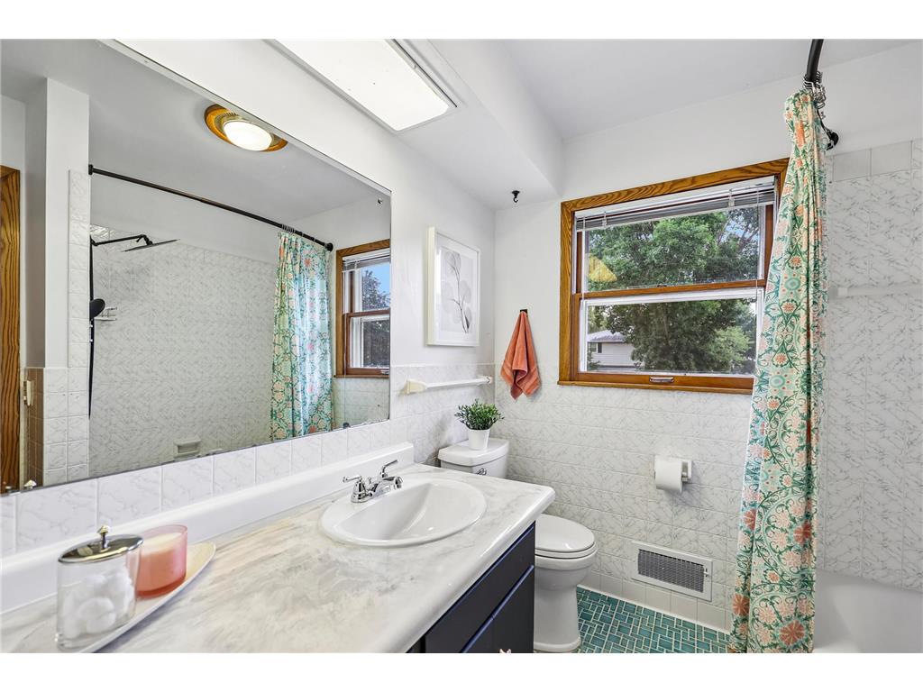 1219 Galvin Avenue West Saint Paul MN 55118 7110728 image22
