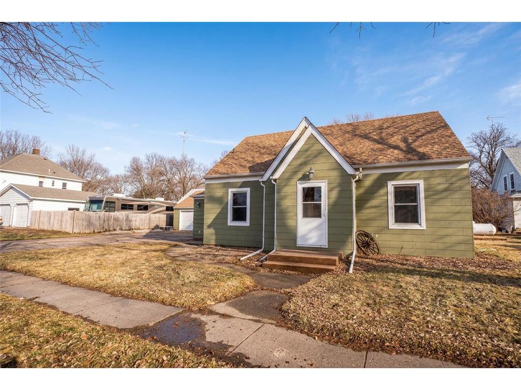 122 1st Avenue NE Clara City MN 56222 7033579 image1
