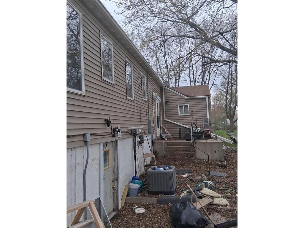 122 5th Street Clinton MN 56225 7064543 image6