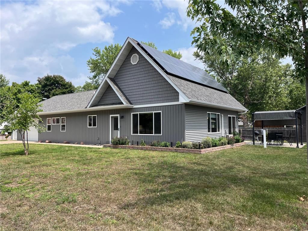 122 7th Avenue Shell Lake WI 54871 6403246 image1