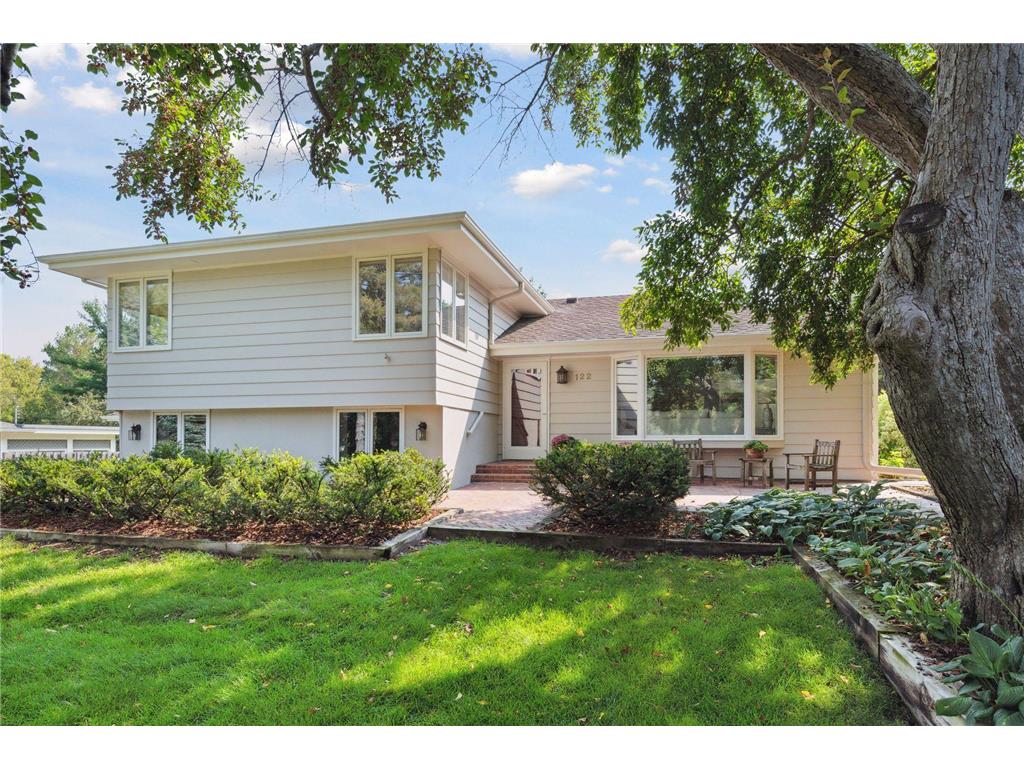 122 Chevy Chase Drive, Orono, MN, 55391 MLS 6397158 Edina Realty