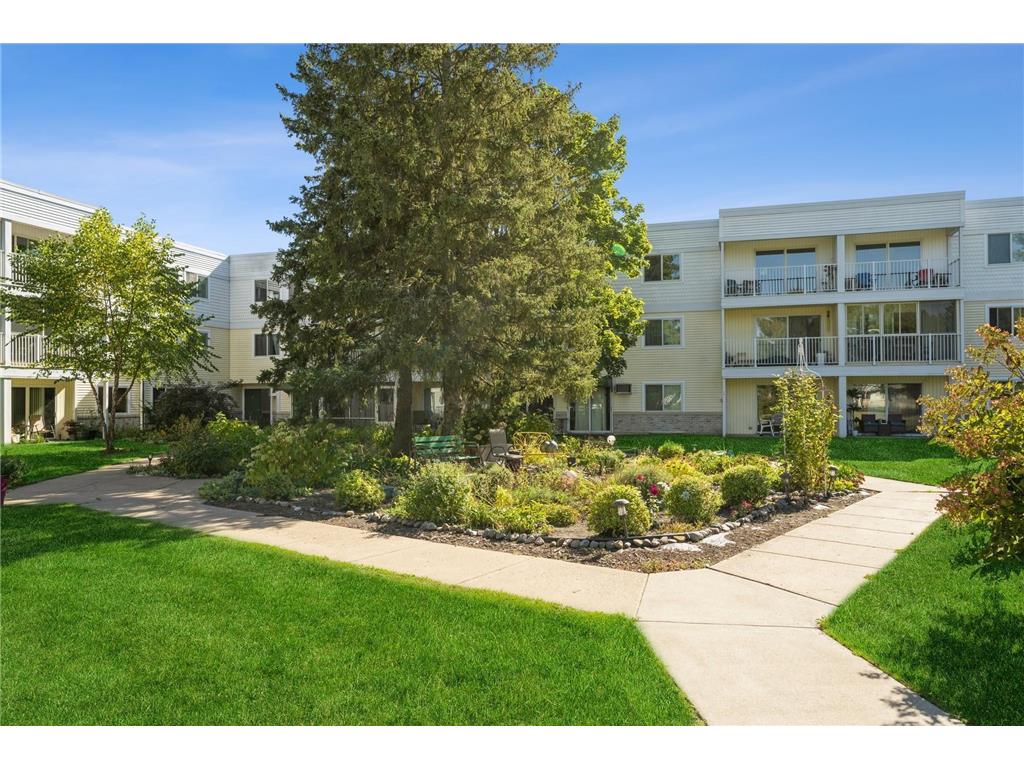 122 Demont Avenue E #156 Little Canada MN 55117 6609089 image1