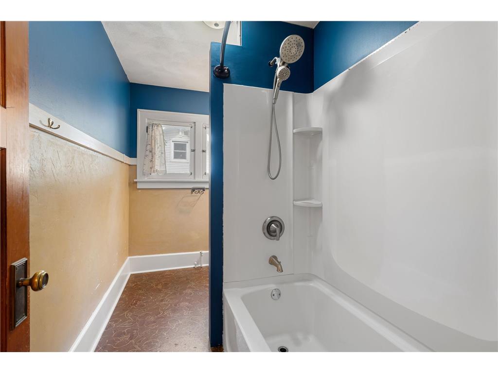 122 E Rice Street Owatonna MN 55060 7099211 image28