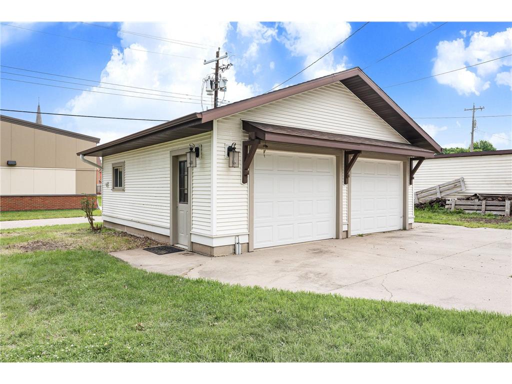122 E Rice Street Owatonna MN 55060 7099211 image37