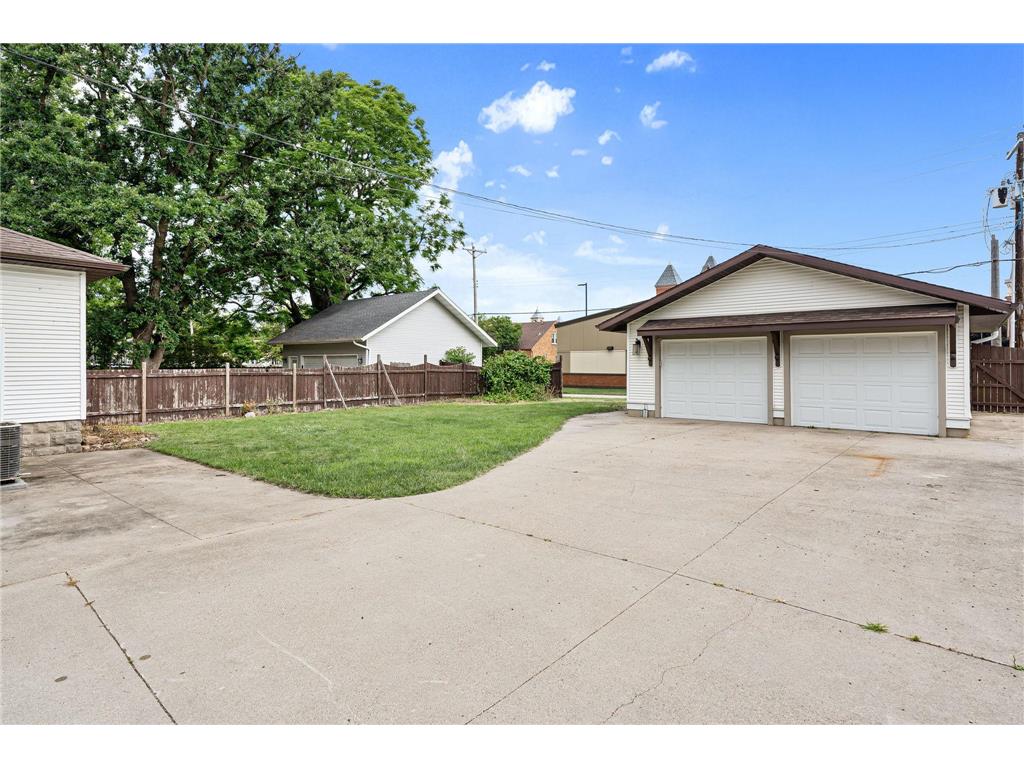 122 E Rice Street Owatonna MN 55060 7099211 image41