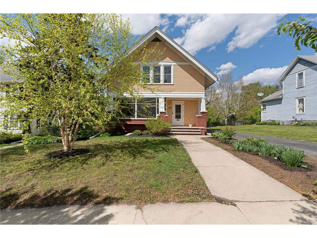 122 E University Street Owatonna MN 55060 7071384 image1