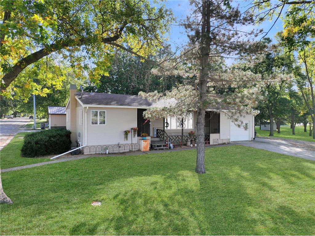 122 N Wallace Street Ivanhoe MN 56142 6796379 image1