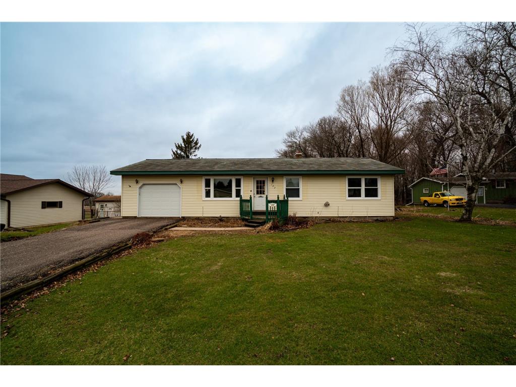 122 Princeton Drive, Elk Mound, WI, 54739 MLS 6183665 Edina Realty