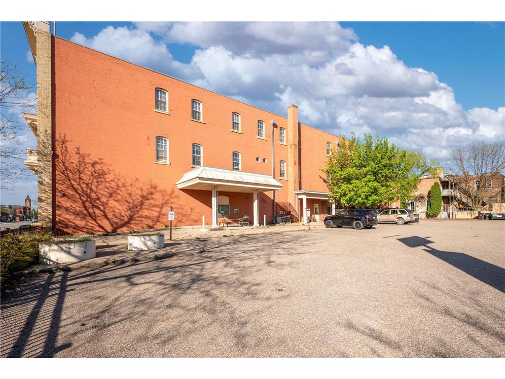 122 S Minnesota Avenue Saint Peter MN 56082 6825253 image21