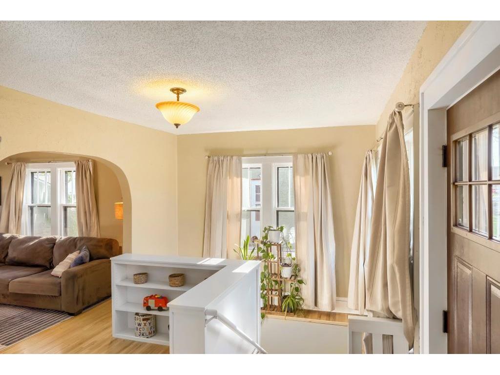 122 W Douglas Street South Saint Paul MN 55075 7074142 image4