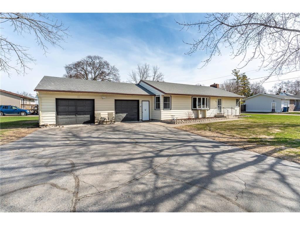 122 W Fir Avenue Fergus Falls MN 56537 7059363 image1