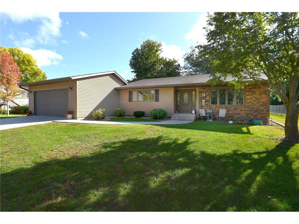 1220 4th Street NW Waseca MN 56093 6445427 image1