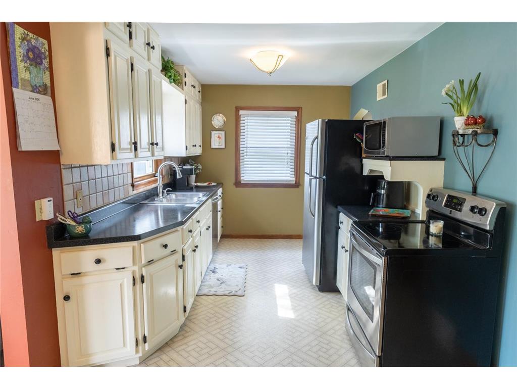 1220 Alameda Street Saint Paul MN 55117 7080294 image5
