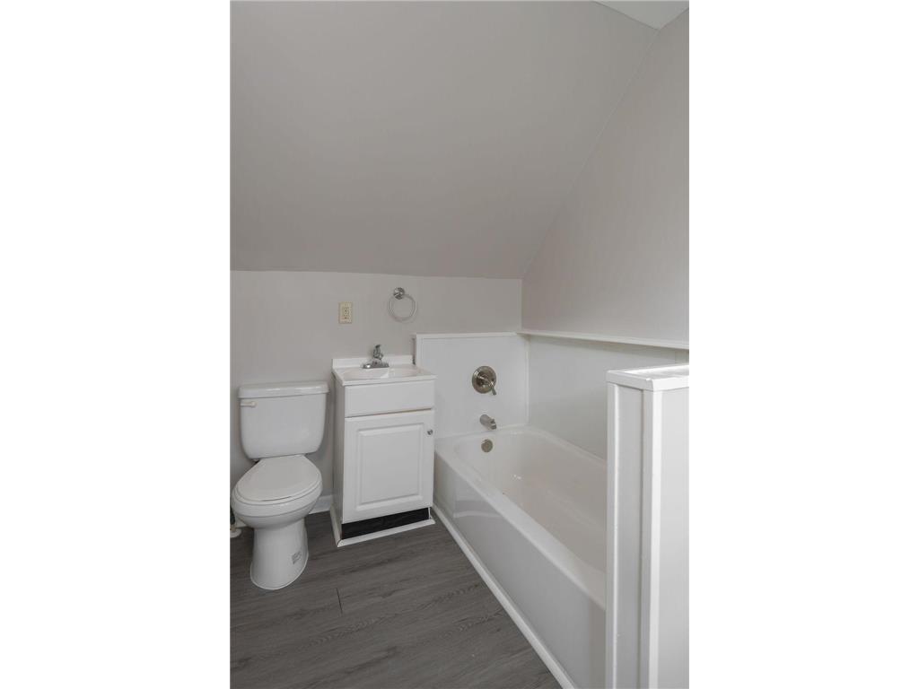 1220 Burr Street Saint Paul MN 55130 7005942 image17