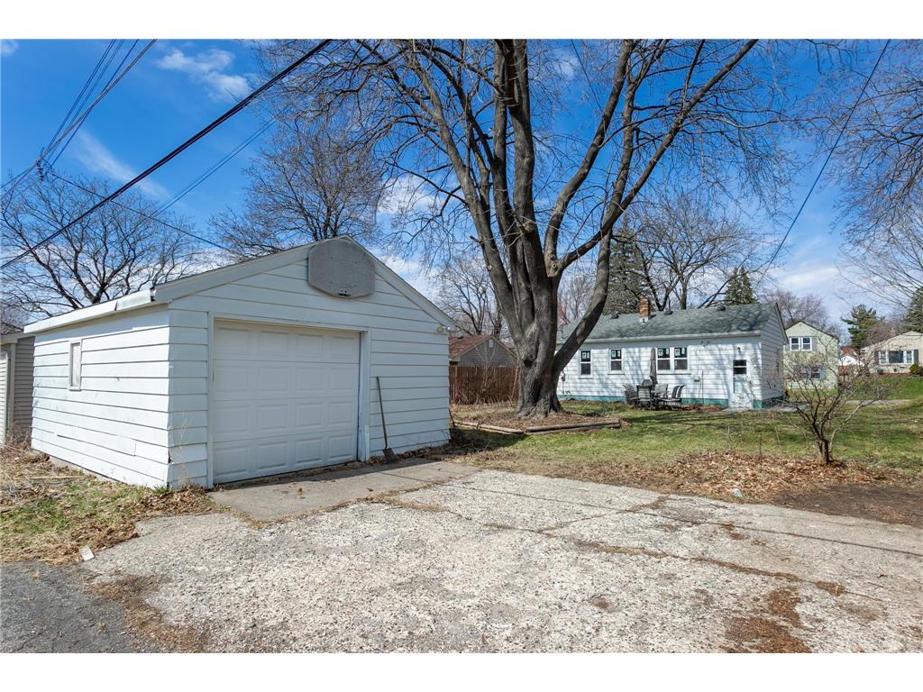 1220 Conway Street Saint Paul MN 55106 7049779 image24