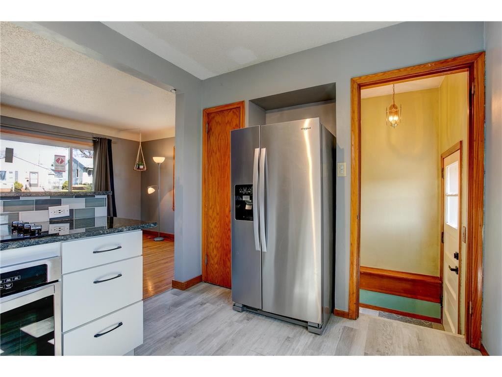1220 Conway Street Saint Paul MN 55106 7049779 image9