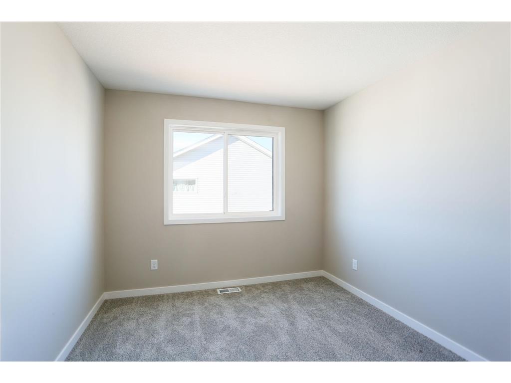 1220 Corey Court Osceola WI 54020 7013367 image10