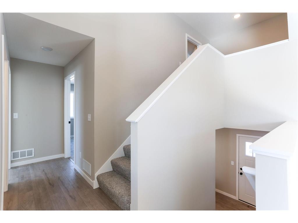 1220 Corey Court Osceola WI 54020 7013367 image14