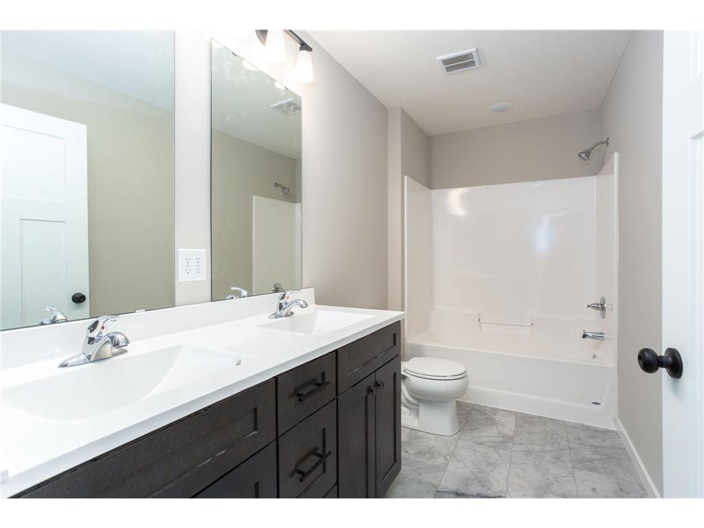 1220 Corey Court Osceola WI 54020 7013367 image19