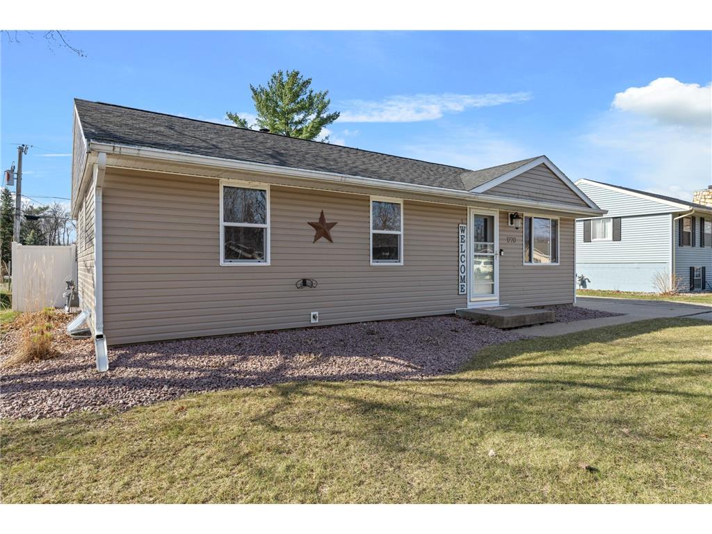 1220 Green Street Onalaska WI 54650 7045655 image1
