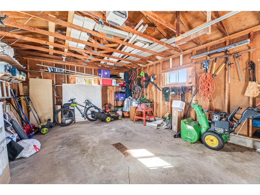 1220 Green Street Onalaska WI 54650 7045655 image23