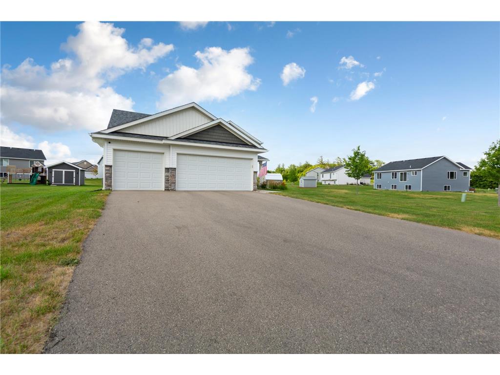 1220 Ivy Way Faribault MN 55021 7115239 image4