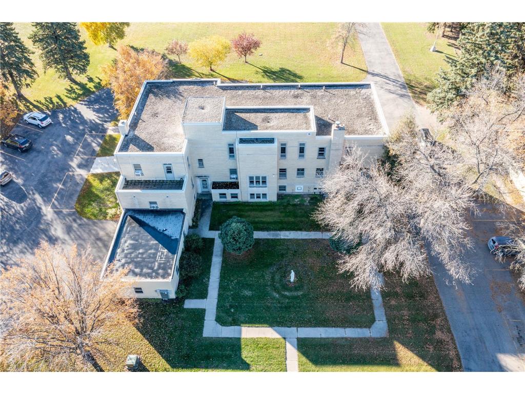 1220 Memorial Drive Crookston MN 56716 6537689 image4