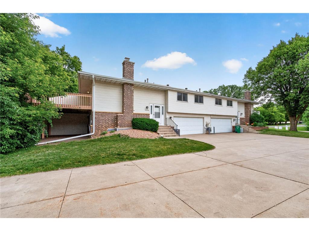 12206 Oak Leaf Circle Burnsville MN 55337 7098779 image21