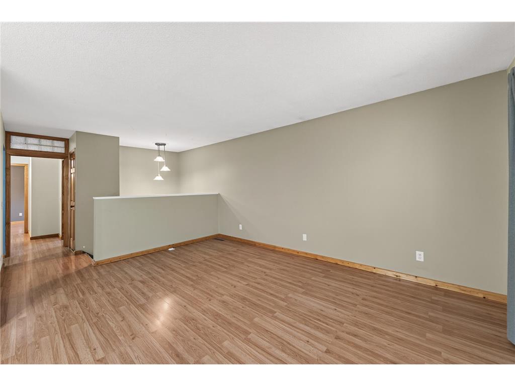 12206 Oak Leaf Circle Burnsville MN 55337 7098779 image6