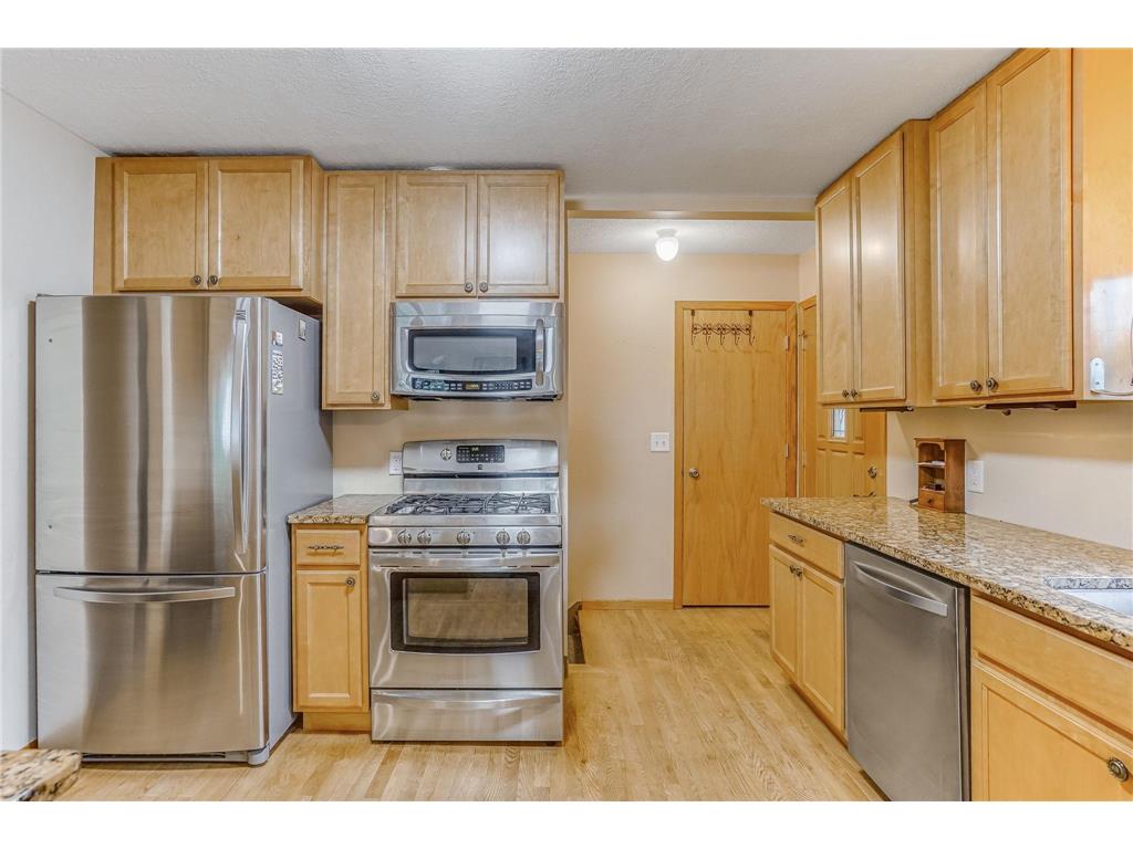 1221 43rd Avenue NE Columbia Heights MN 55421 6725834 image1