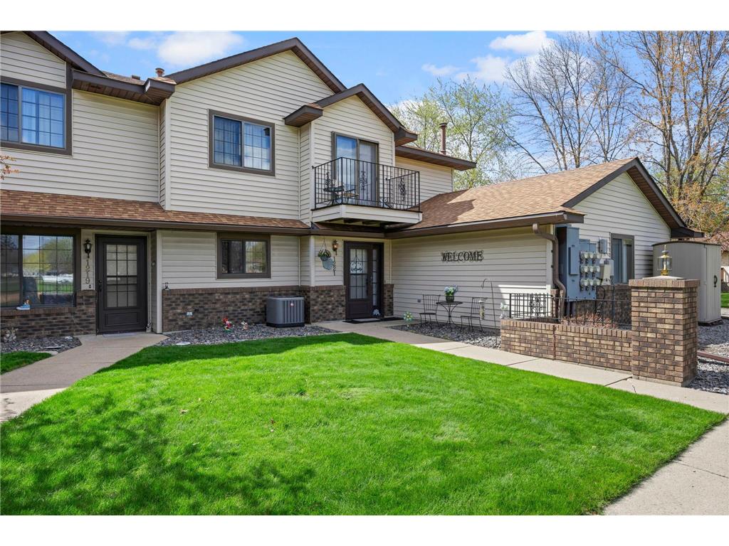 1221 Bradford Street SE Hutchinson MN 55350 7063880 image1