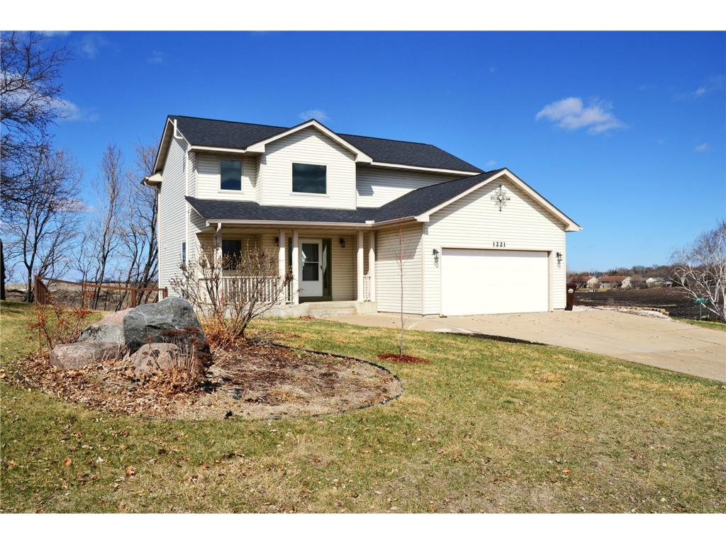 1221 Cherrywood Drive NE New Prague MN 56071 6695898 image1