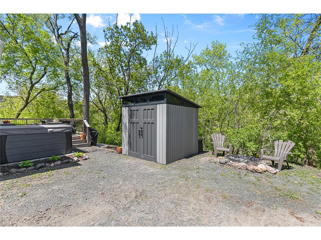 1221 County Road D E Vadnais Heights MN 55109 7058430 image10