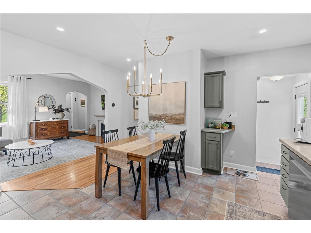 1221 County Road D E Vadnais Heights MN 55109 7058430 image24