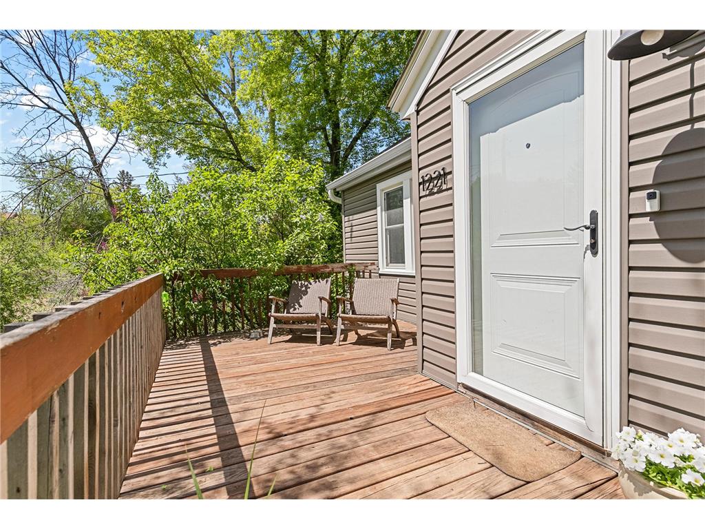 1221 County Road D E Vadnais Heights MN 55109 7058430 image9