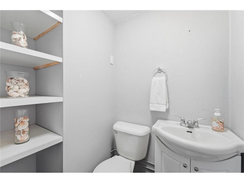 1221 Douglas Street Alexandria MN 56308 7100807 image15
