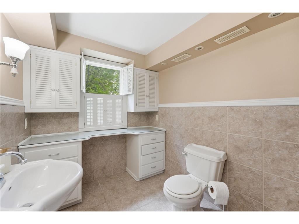 1221 Douglas Street Alexandria MN 56308 7100807 image23